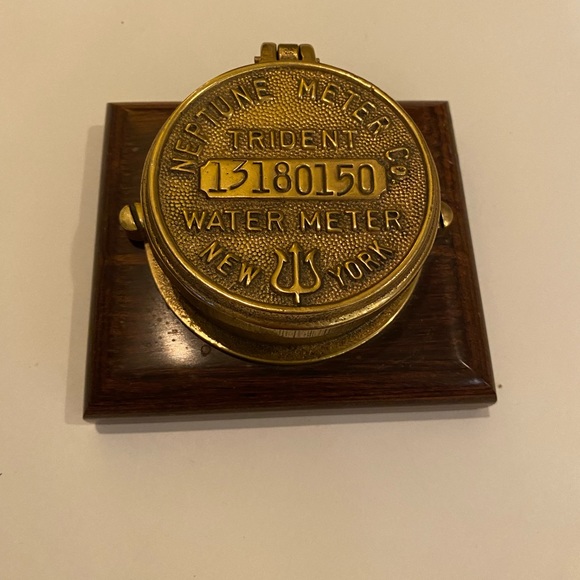 Accents Neptune Meter Co Trident Water Meter New York Old Plaque Sign